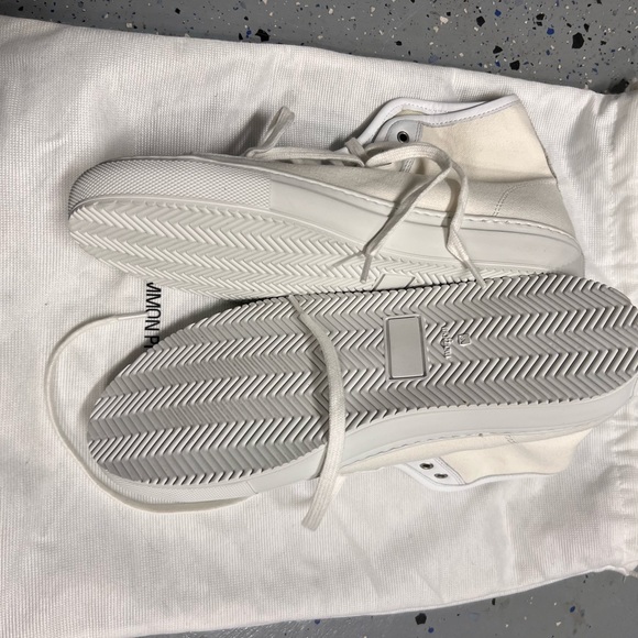 Brand new high top common projects - Picture 2 of 3